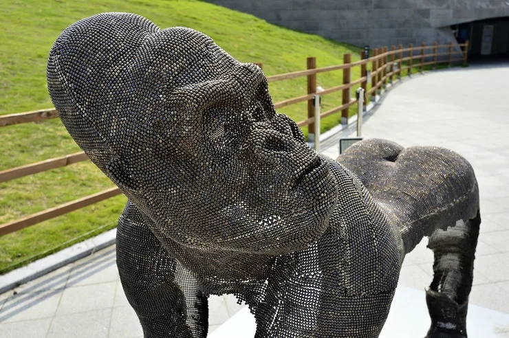 불 밭에서 핀 꽃